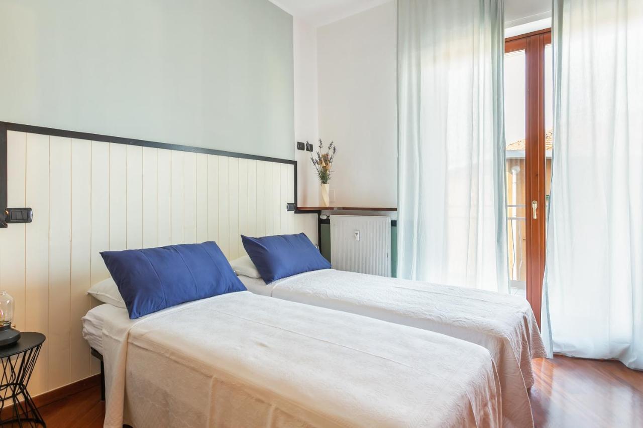 Santa Chiara Apartment By Myhomeincomo Buitenkant foto