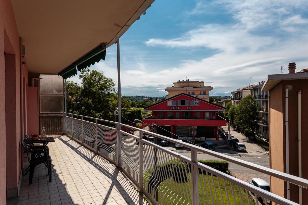 Santa Chiara Apartment By Myhomeincomo Buitenkant foto